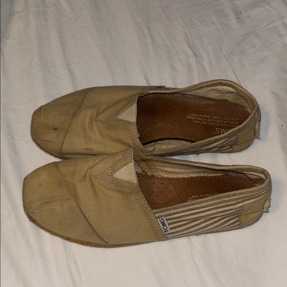 Toms Tan Loafers Slip-On Casual Shoes